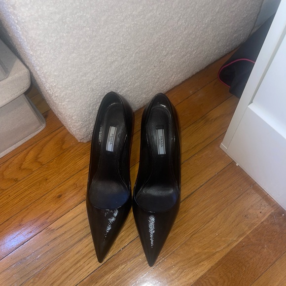 Prada saffiano leather pointed pumps - black size 40 eur/ 9 US - Picture 3 of 6